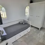 Apartman Luxury 4 Bed Townhouse Duquesa With Breathtaking Views Close To Port And Manilva