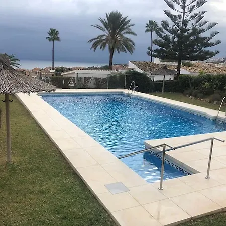 Apartment Luxury 4 Bed Townhouse Duquesa With Breathtaking Views Close To Port And Manilva