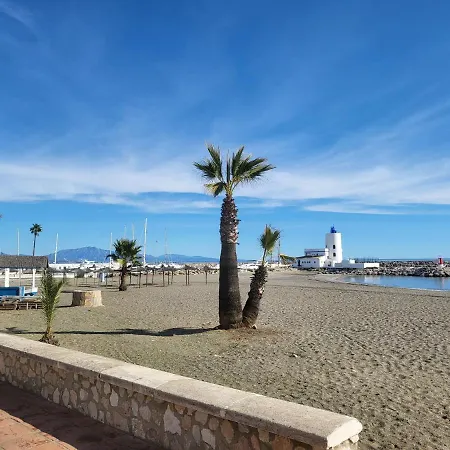 Luxury 4 Bed Townhouse Duquesa With Breathtaking Views Close To Port And Apartamento Manilva