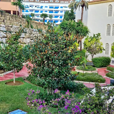 Apartment Luxury 4 Bed Townhouse Duquesa With Breathtaking Views Close To Port And Manilva